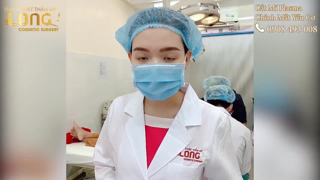 123…khách hàng tự xem kết quả sau quá trình cắt mí Plasma chỉnh mắt yếu cơ